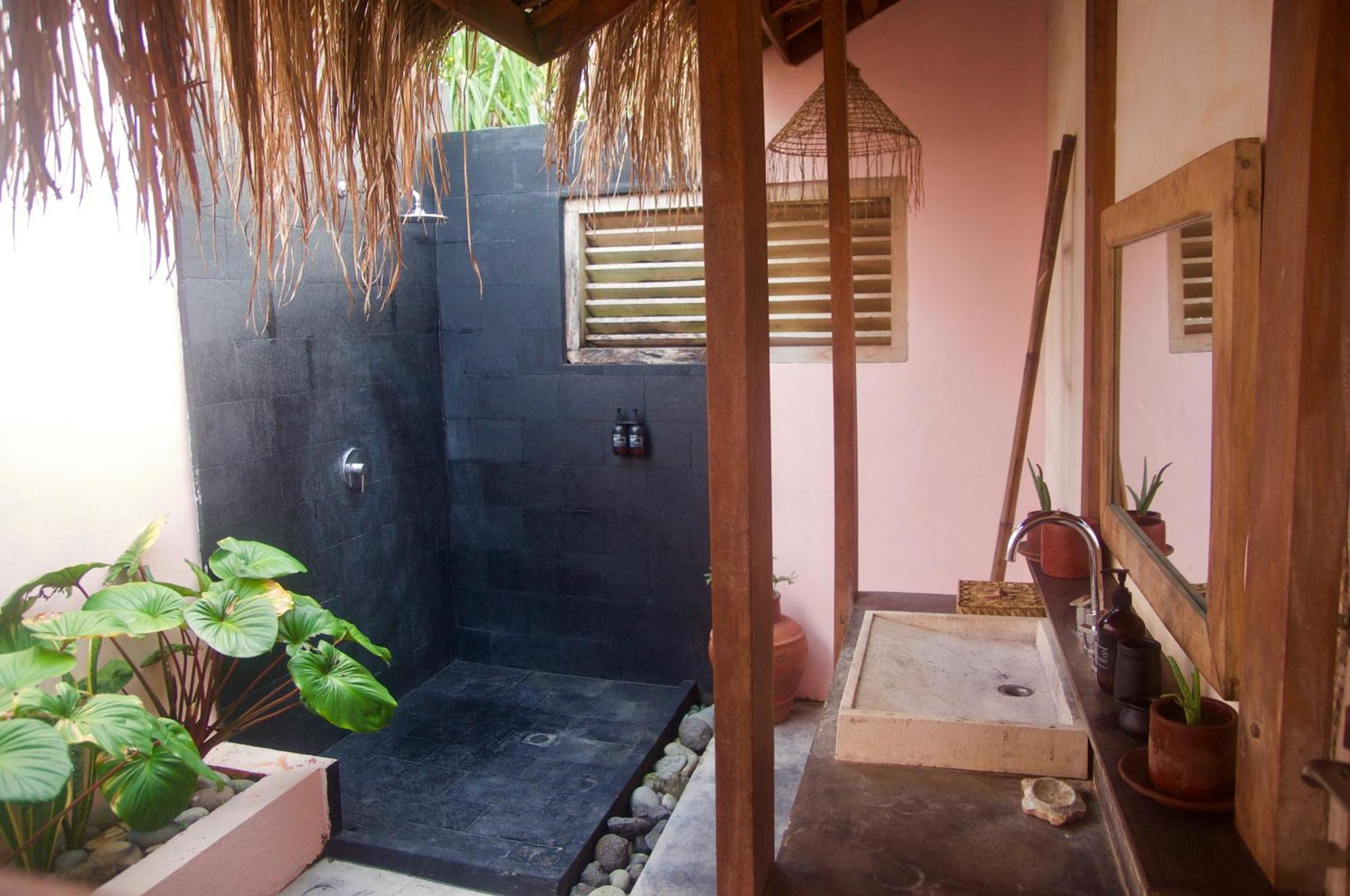 Owa Lodge Areguling Kuta  Pokoj fotografie